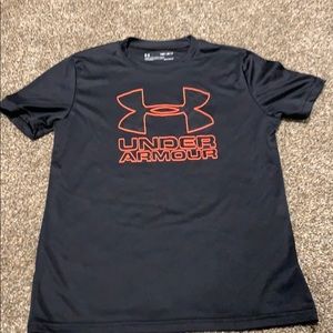 Under Armour Boys Short Sleeve Shirt